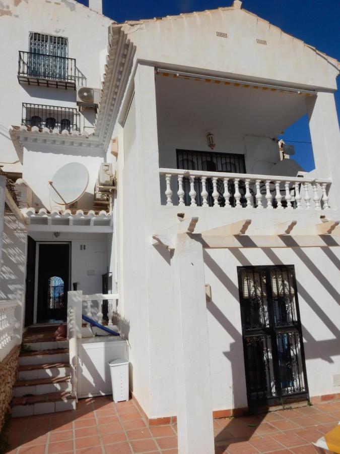 Beach Villa ,Nerja, Seaview, Pool, 3 Bedrooms, Huge Terrace And Garden Exterior foto